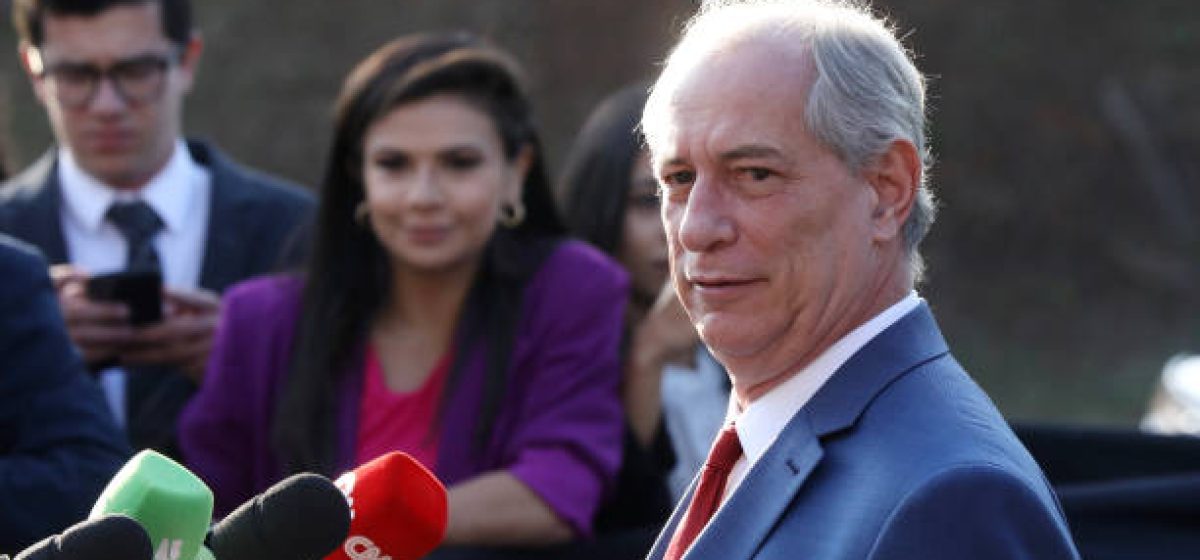 SAO PAULO, BRAZIL - SEPTEMBER 24: Presidential candidate Ciro Gomes of the Democratic Labour Party talks to the media before a televised debate organized by a pool of local media at SBT Studios on September 24, 2022 in Sao Paulo, Brazil. Candidate Lula Da Silva, who leads most of the polls, has announced his absence from this debate and promised to attend the last one in Rio de Janeiro a day before the voting. (Photo by Rodrigo Paiva/Getty Images)
